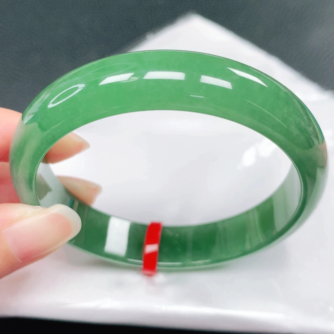 翡翠未镶嵌手镯57圈