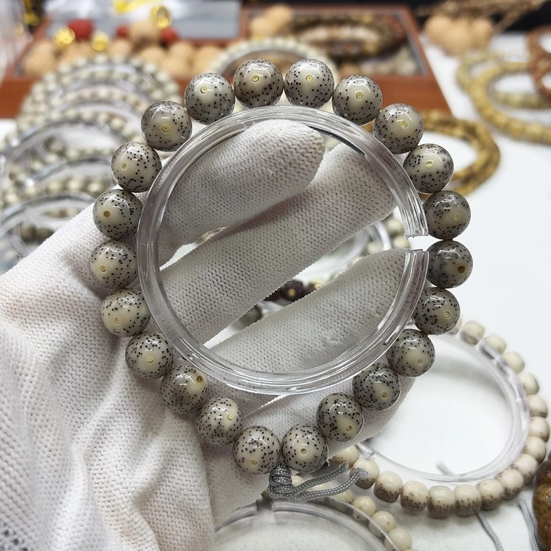 吊坠星月菩提111梵天小冰糖大眼睛11手持