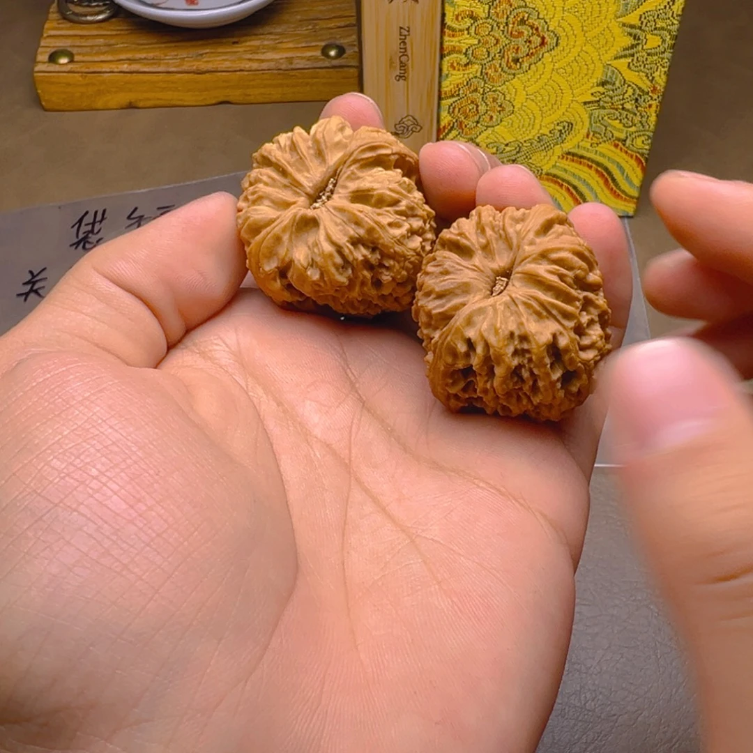 把件文玩核桃南疆石