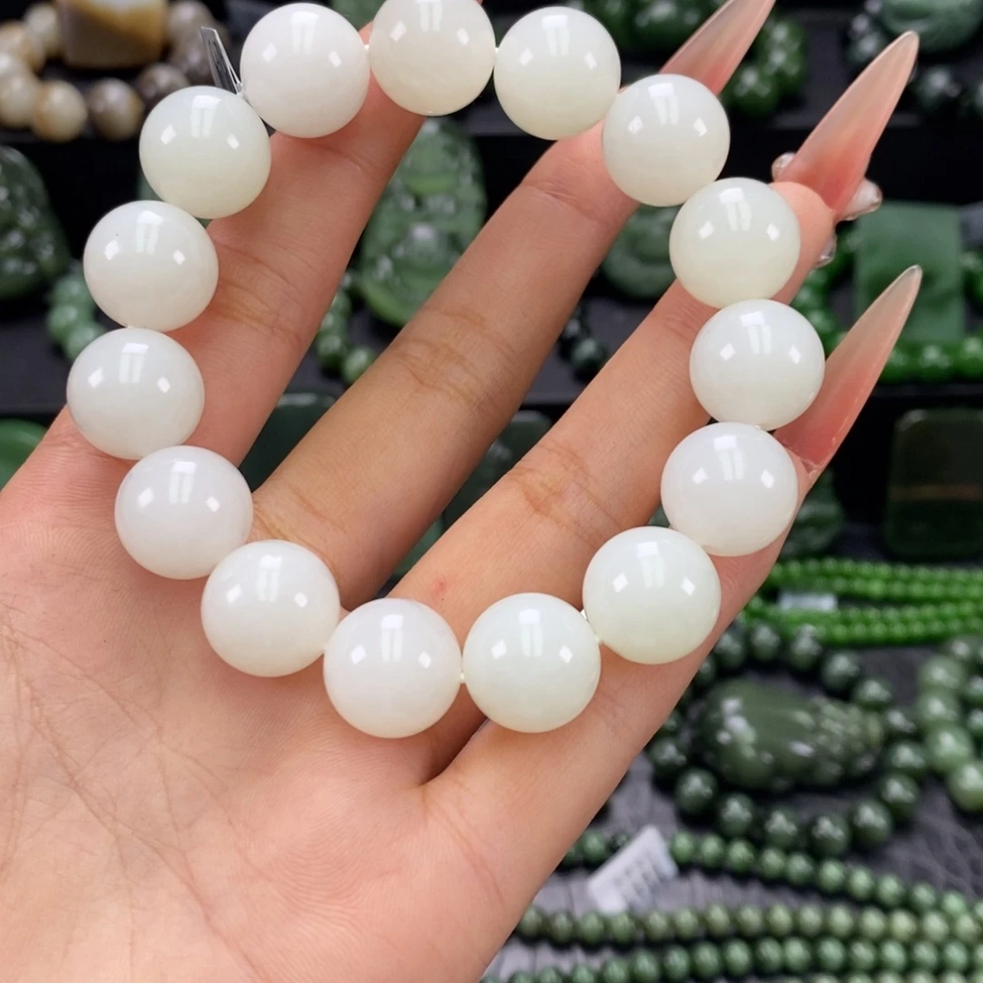 和田玉未镶嵌珠宝奇石