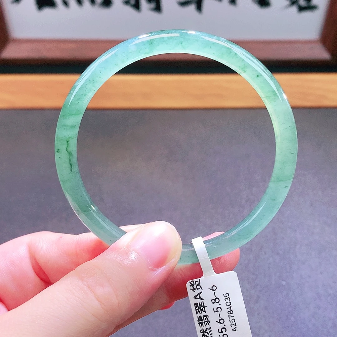 翡翠未镶嵌手镯天然翡翠