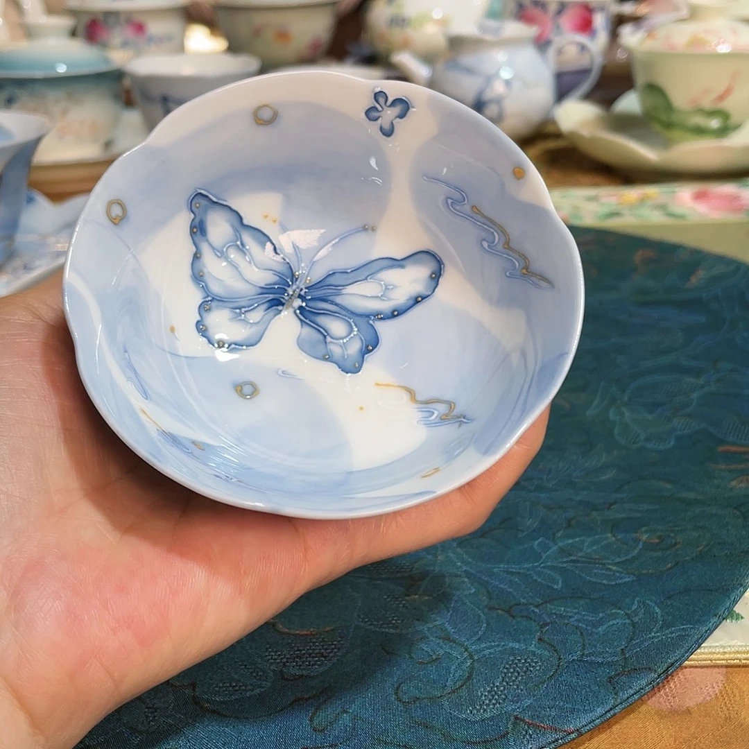 【闪购商品】云纱幻蝶大宽口茶杯