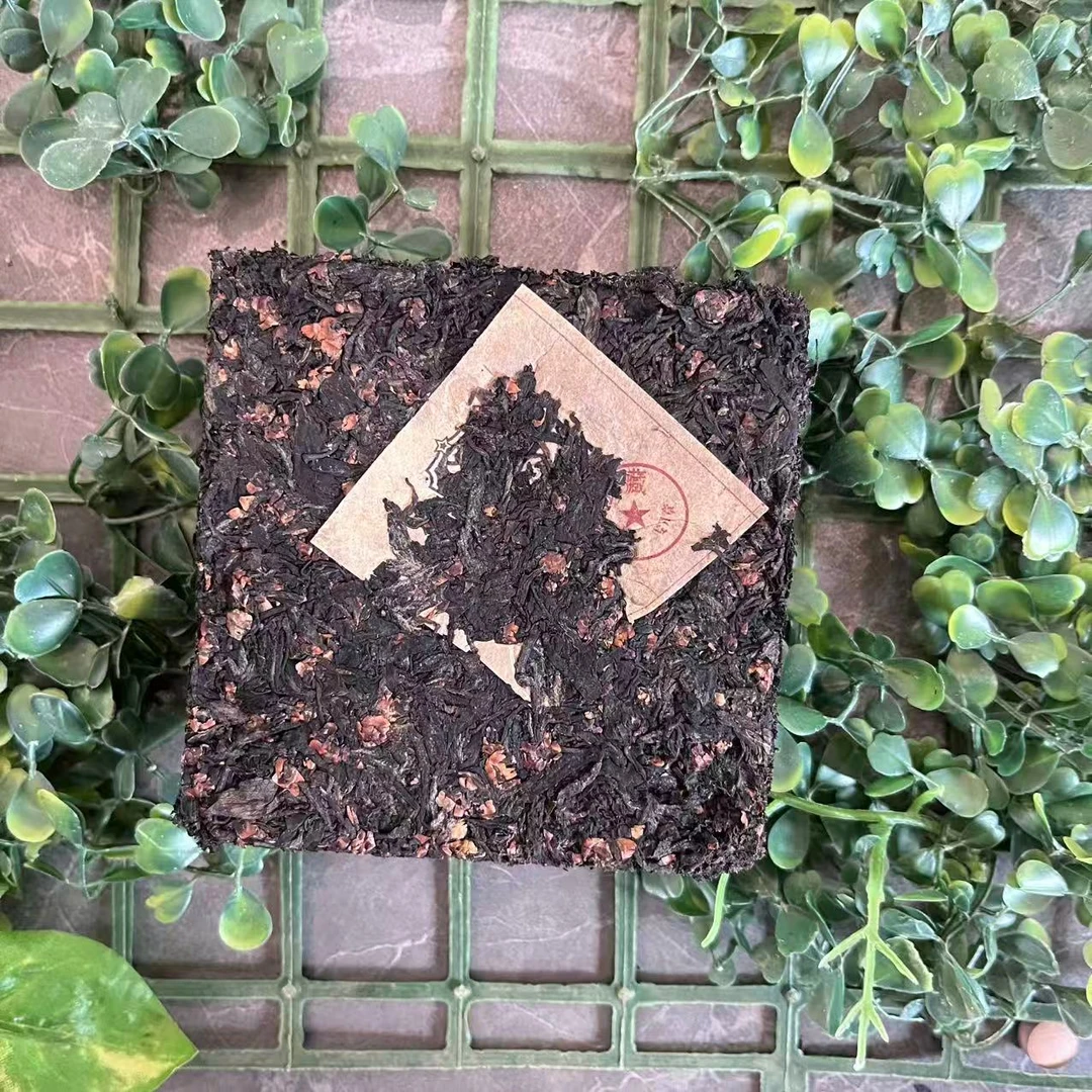 雨腾古茶  腾哥F狂“最NB XN”YW汤X特T专200g/砖 （12月15）