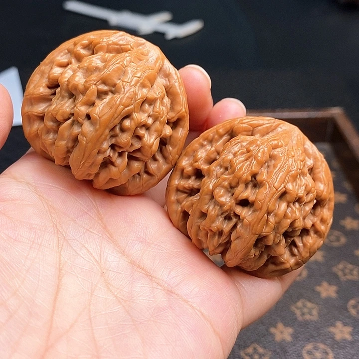 宝***孩把件文玩核桃虎头王44尺