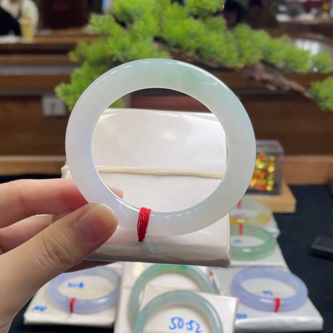 翡翠手镯未镶嵌52.9 圆条 