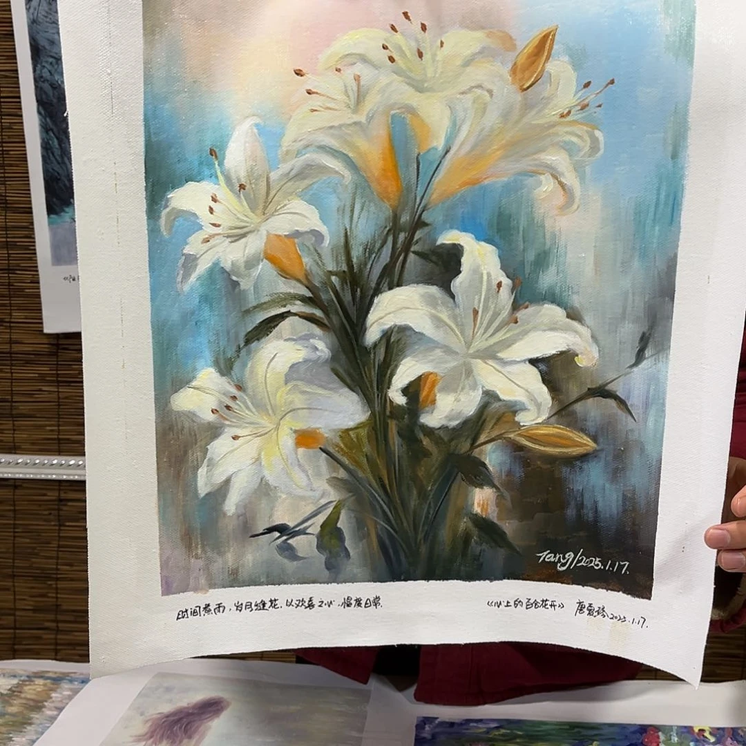 油画行路人小院绘画作品