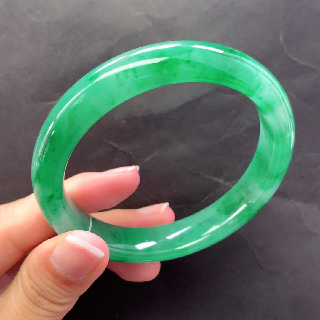 石英质玉未镶嵌手镯