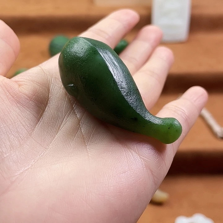 林****和田玉（碧玉）未镶嵌颈饰