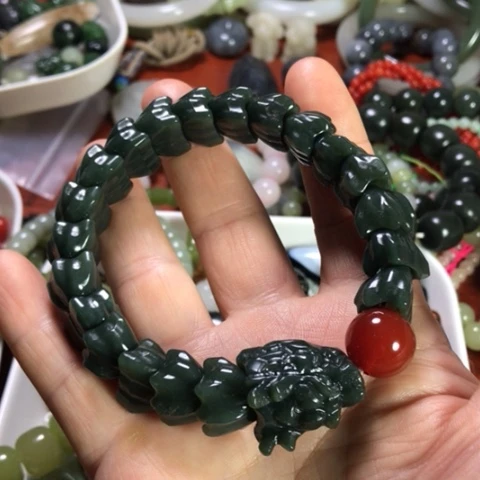 未镶嵌手链和田玉一****