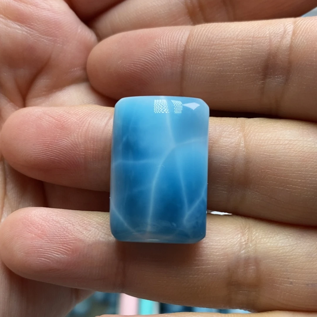 未镶嵌针钠钙石（海纹石）颈饰玥**铃