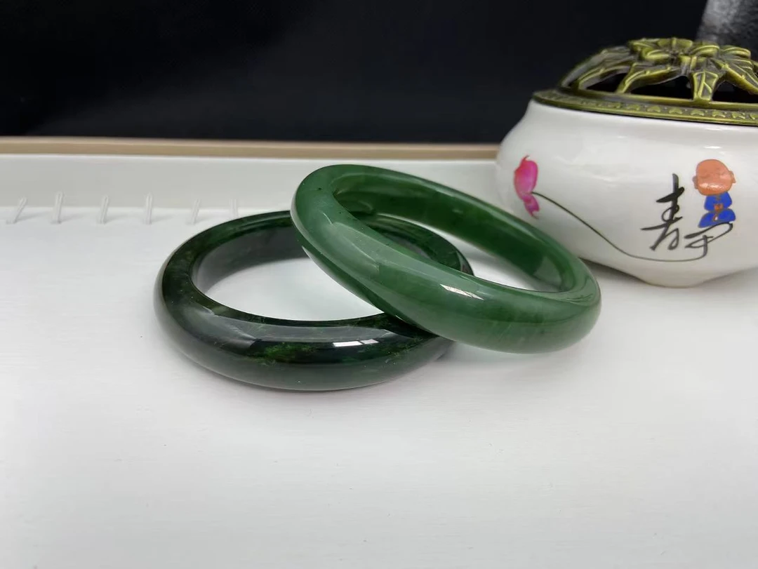 有裂纹和田碧玉手镯多样性发货颜色随机