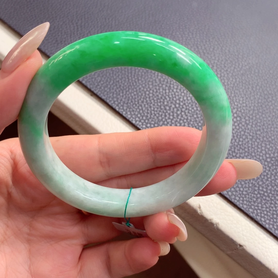 未镶嵌手镯翡翠翡翠