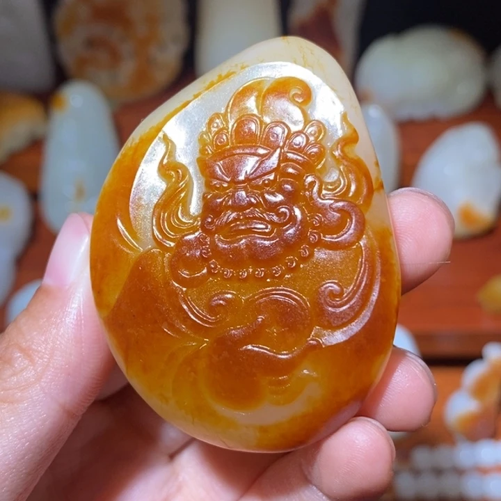 成***e颈饰未镶嵌和田玉