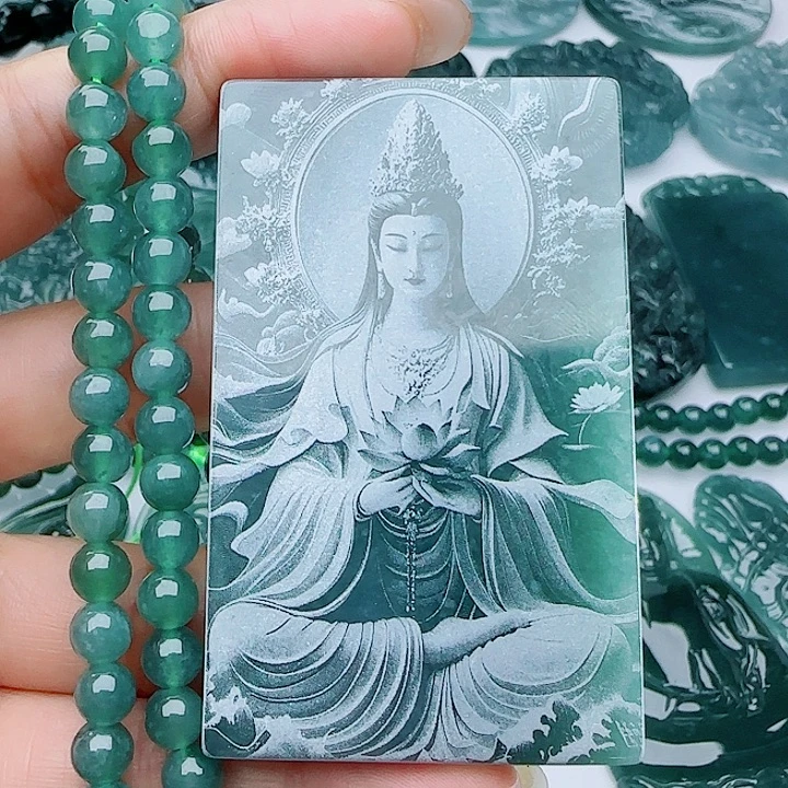 翡翠未镶嵌颈饰多样性发货天然的A货翡翠