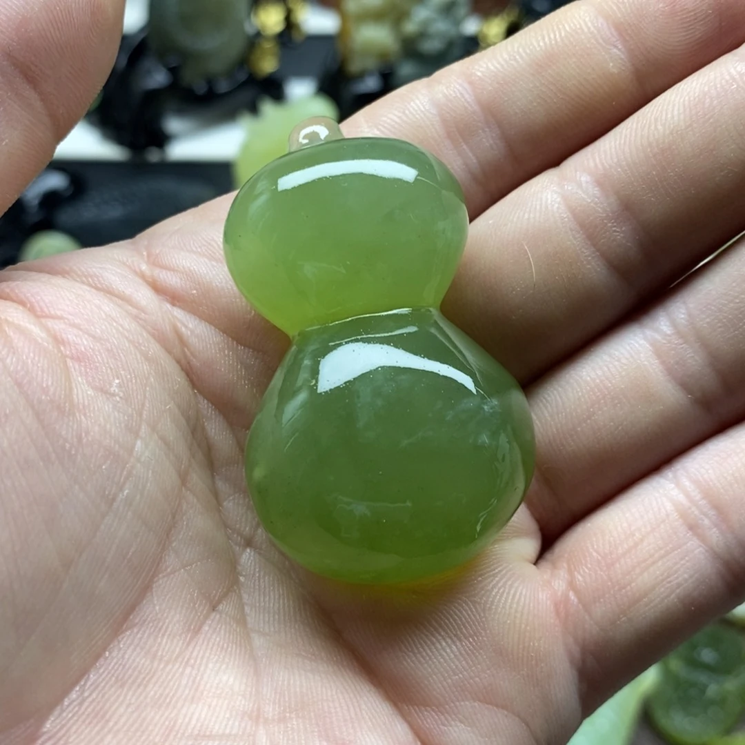 岫玉葫芦小手把未镶嵌