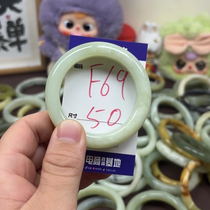 未镶嵌蛇纹石玉手镯69