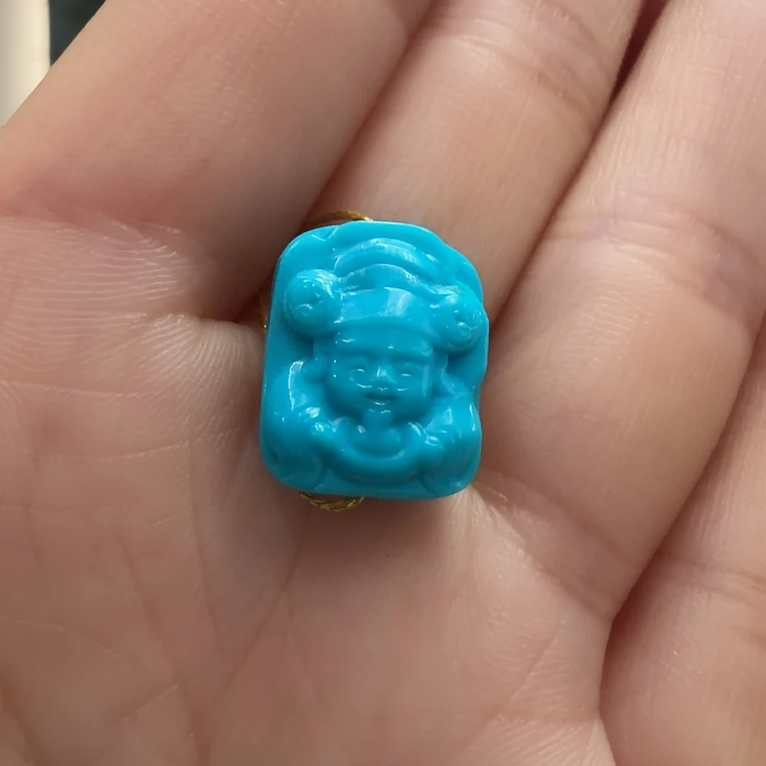 绿松石未镶嵌颈饰