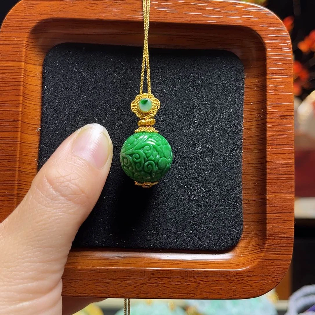 翡翠颈饰银S925镶嵌天然翡翠