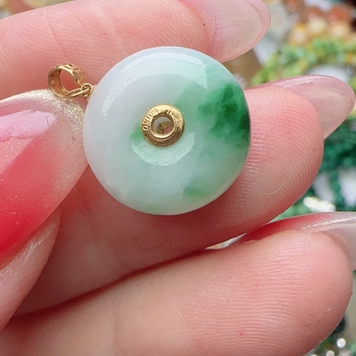 翡翠18K金镶嵌颈饰天然A货64