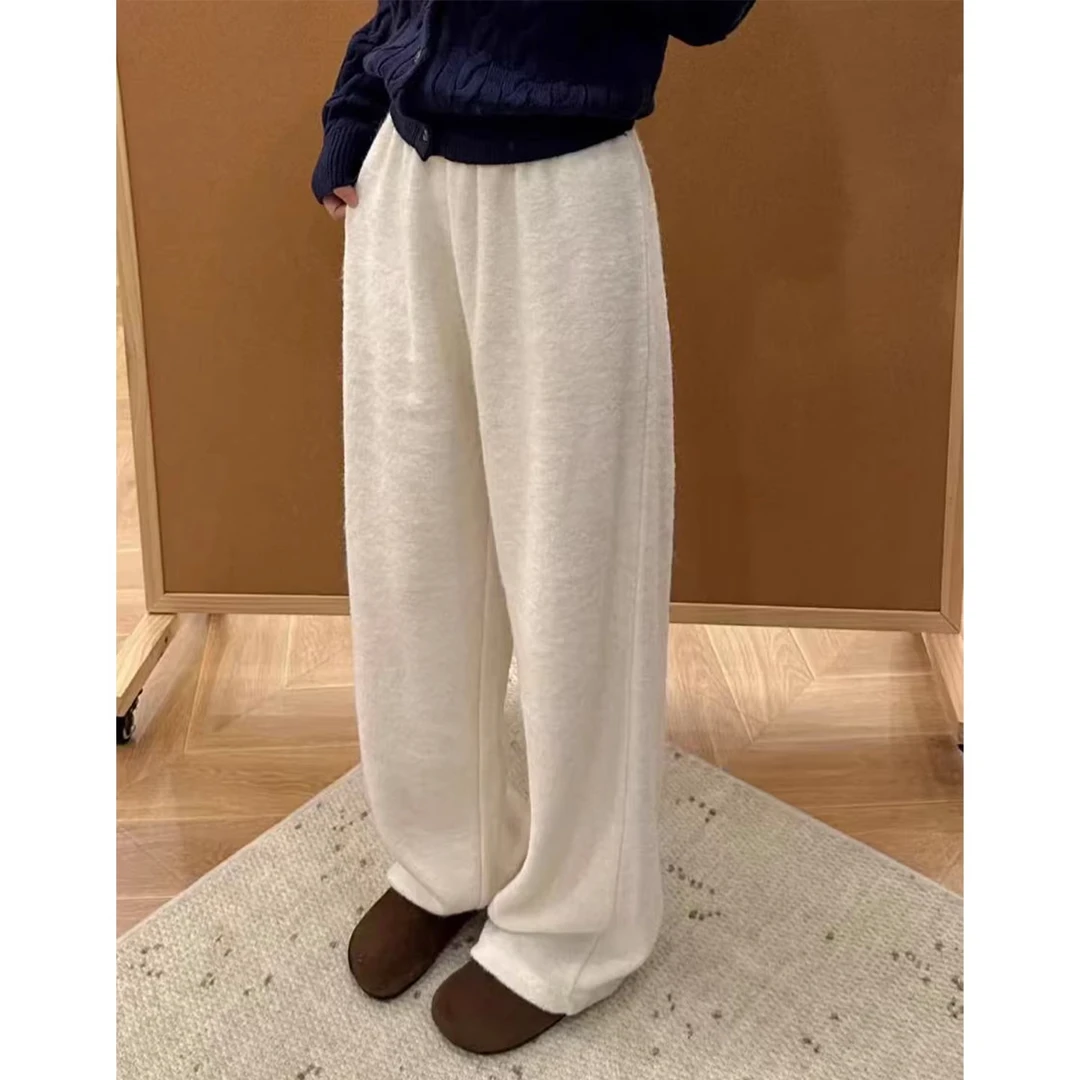 米白色羊毛绒糯米裤女秋冬宽松bf慵懒风松弛感休闲直筒加绒阔腿裤