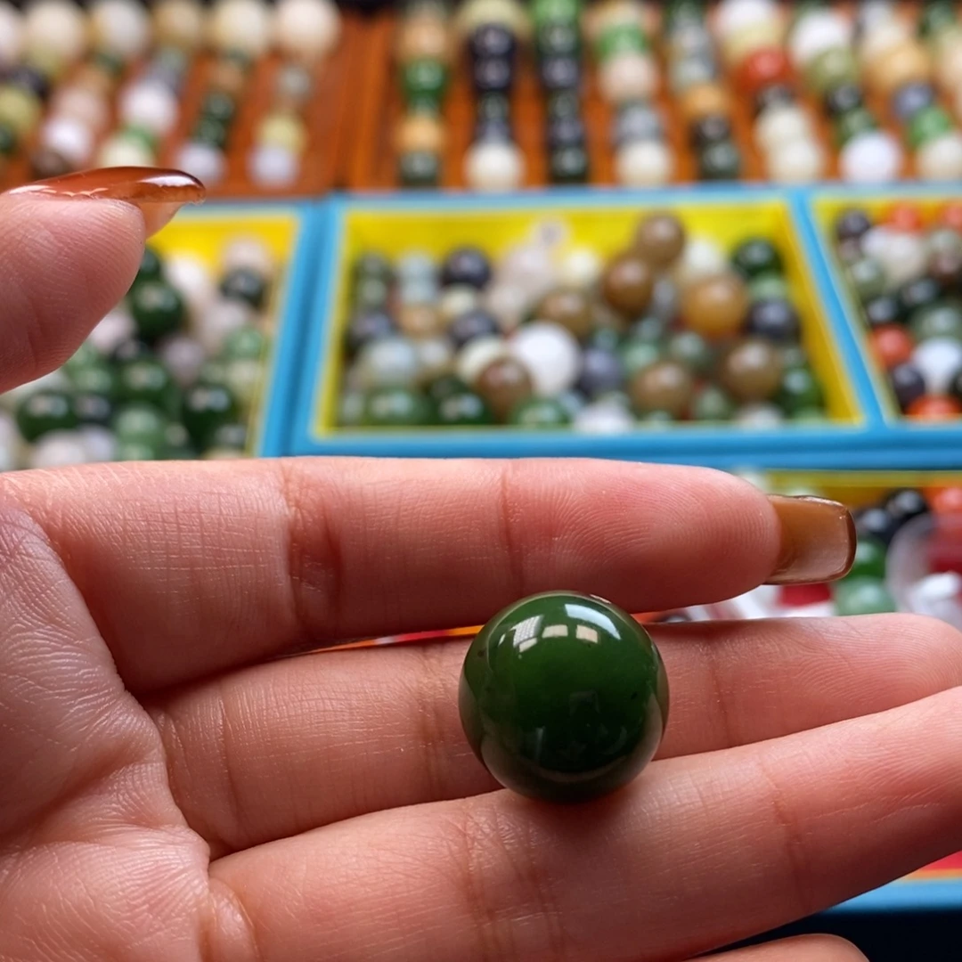 和田玉未镶嵌珠宝半成品福利碧玉单珠z16