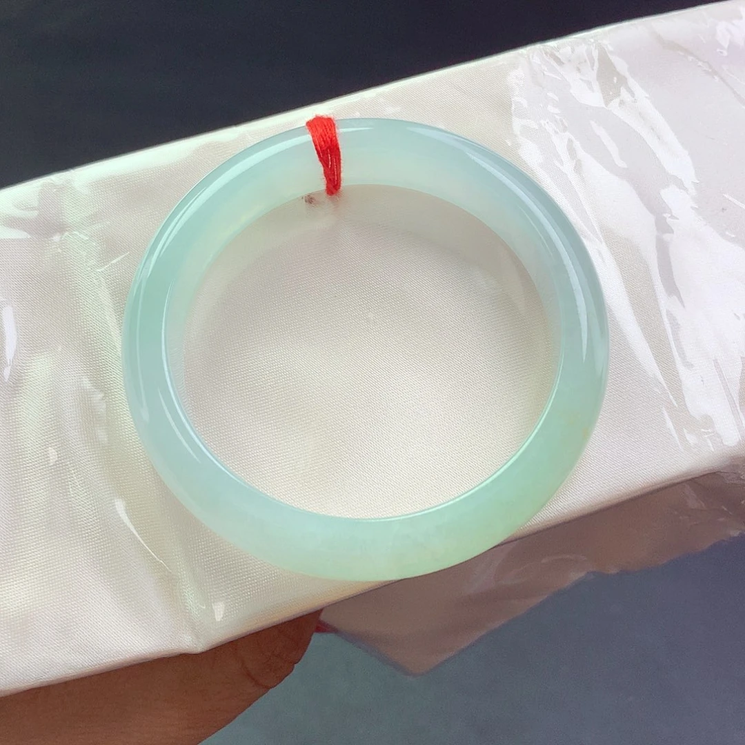 【闪购商品】未镶嵌手镯翡翠882837