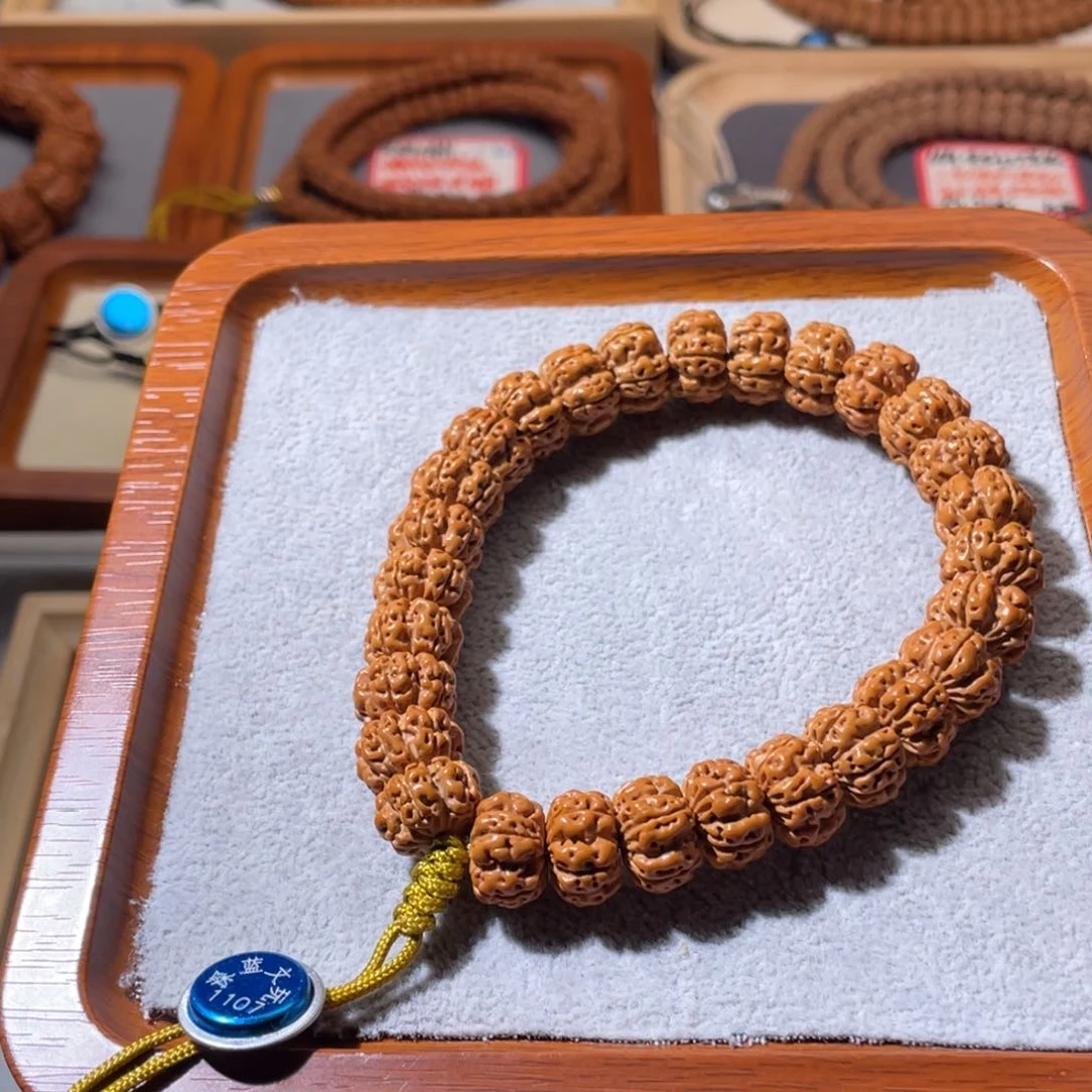 金刚菩提吊坠玉梅花13