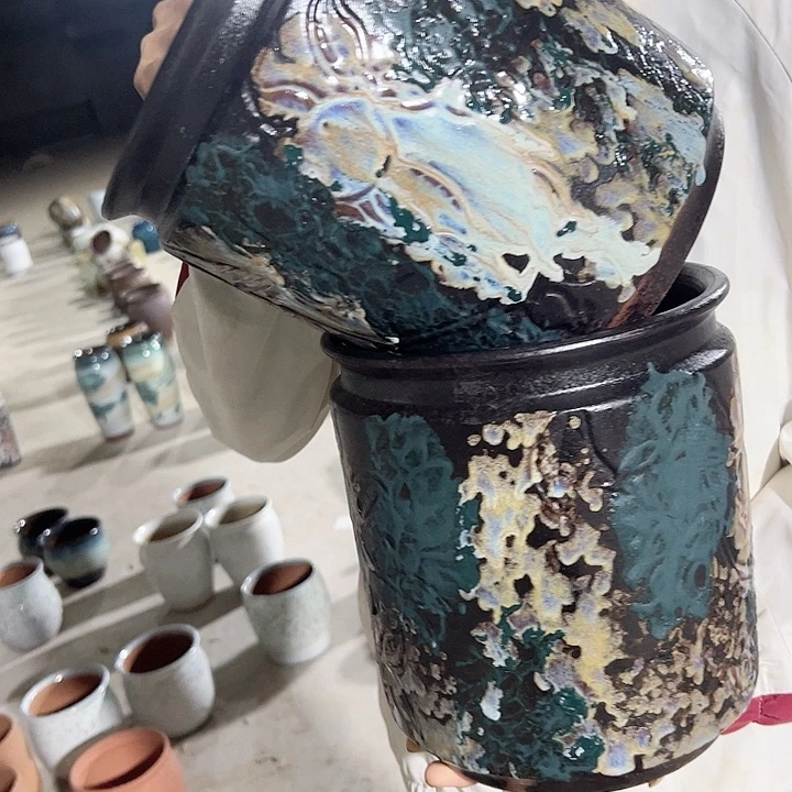 高度24厘米口20厘米