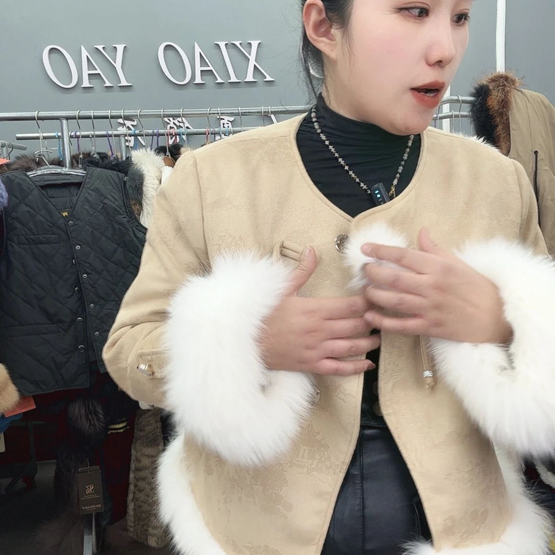 姚小妖家高端皮草