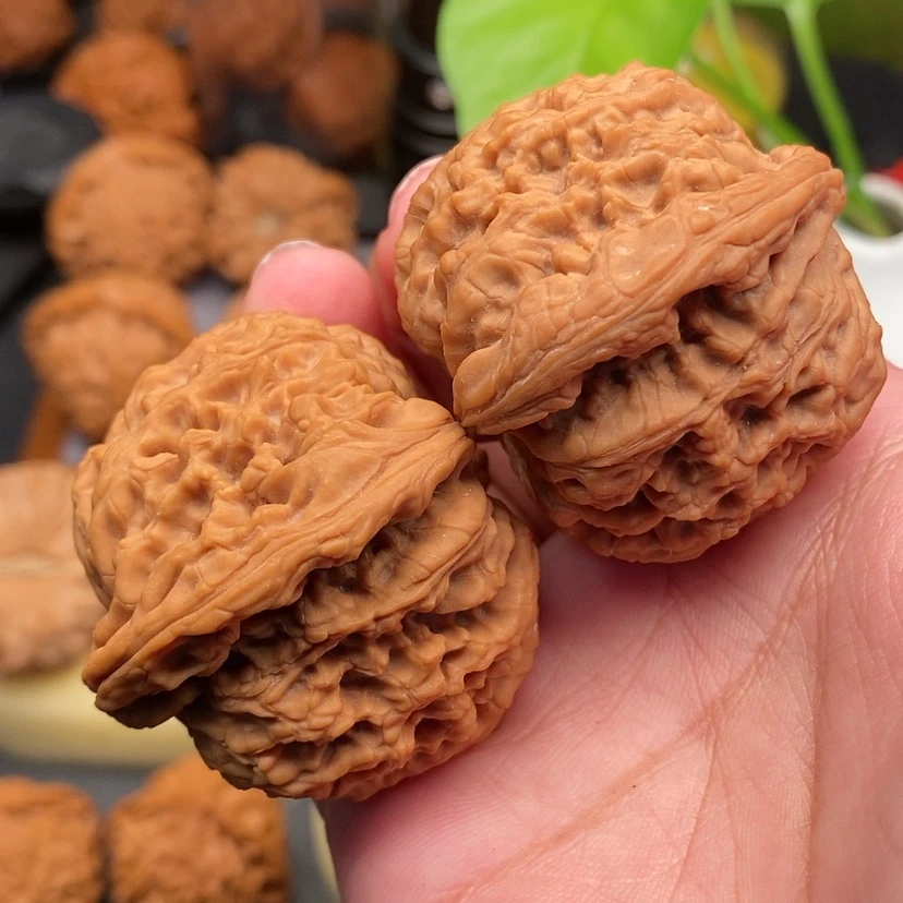 【闪购商品】文玩核桃把件南江全品46
