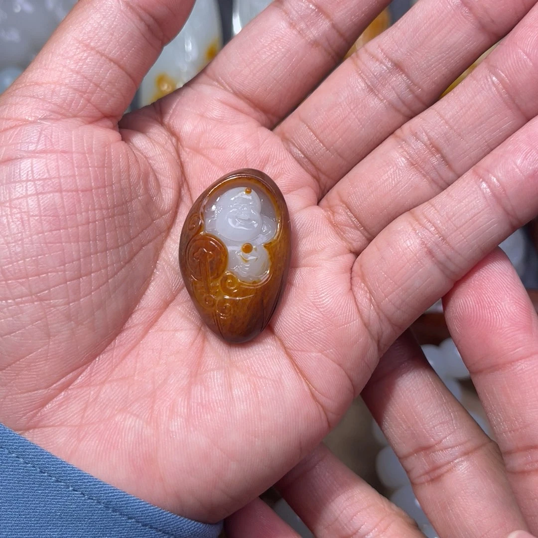 和田玉挂件未镶嵌沿**步