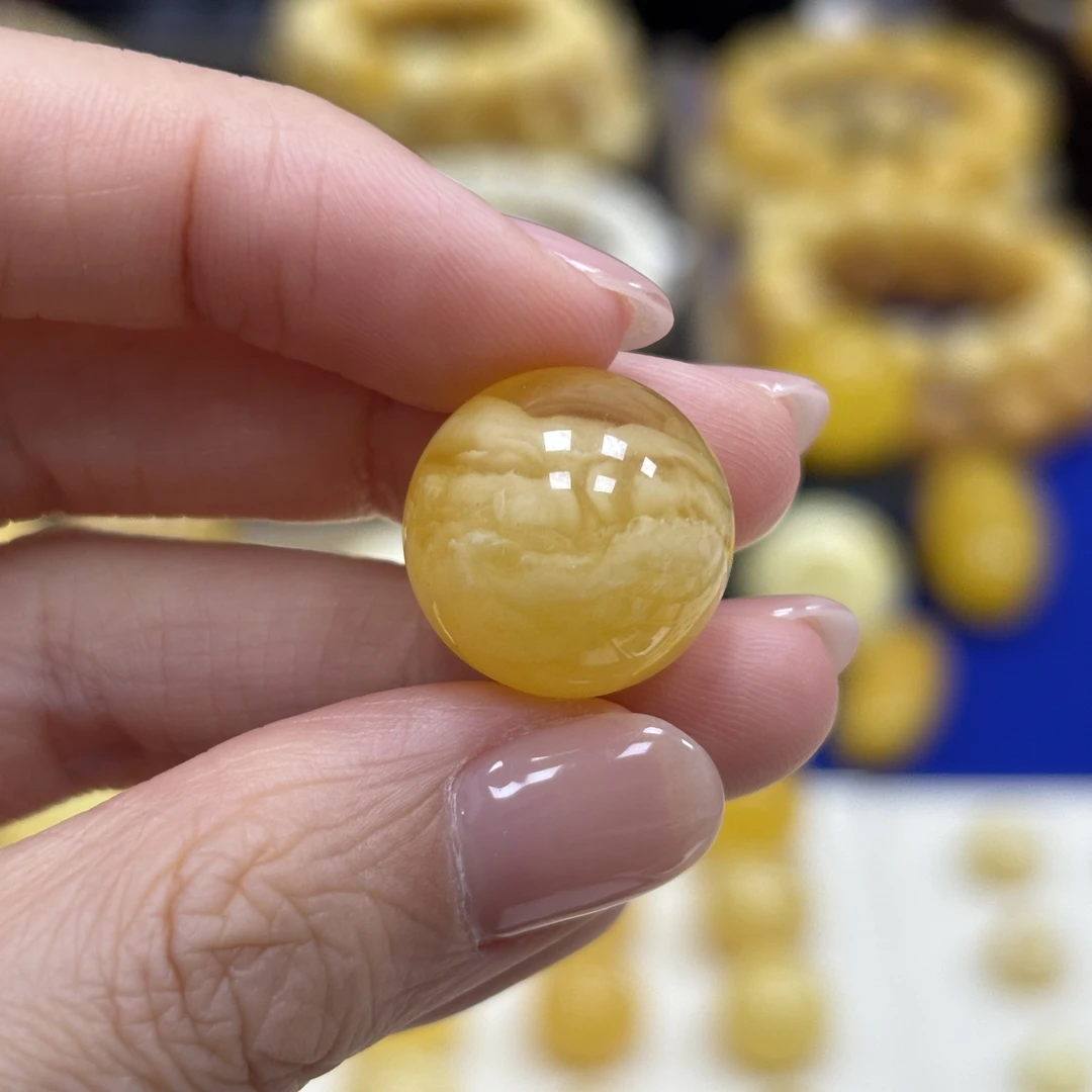 16.8mm瑕疵· 小妖珠宝天然原矿琥珀蜜蜡