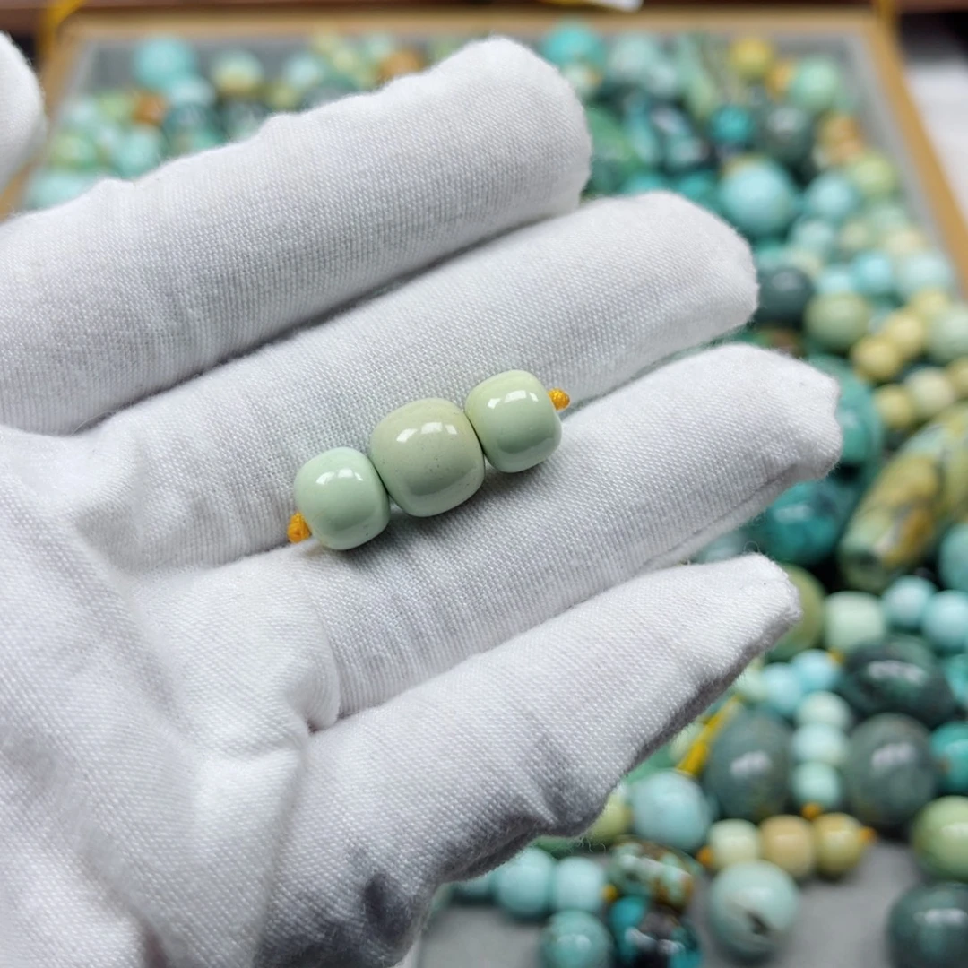 绿松石未镶嵌挂件