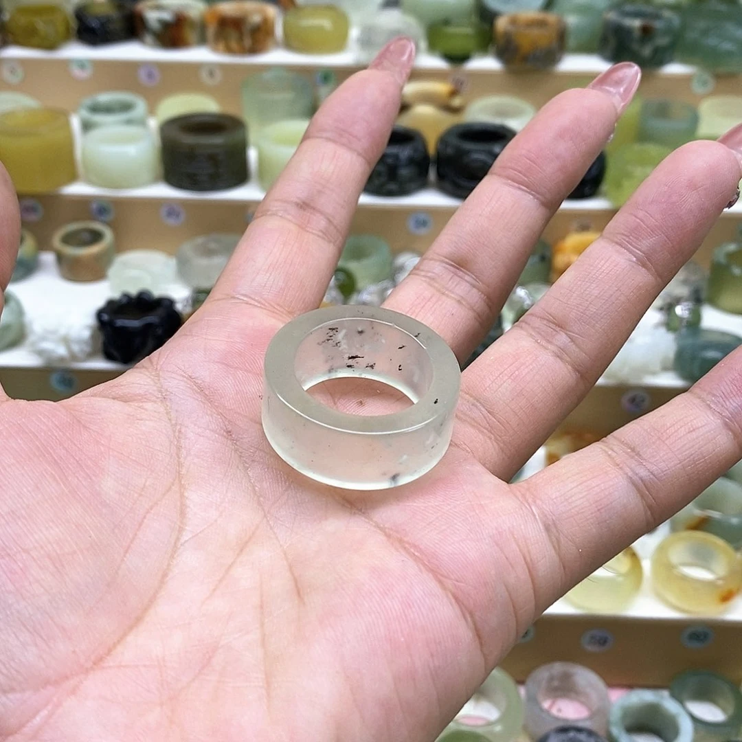 十***属岫玉未镶嵌天然玉石戒指