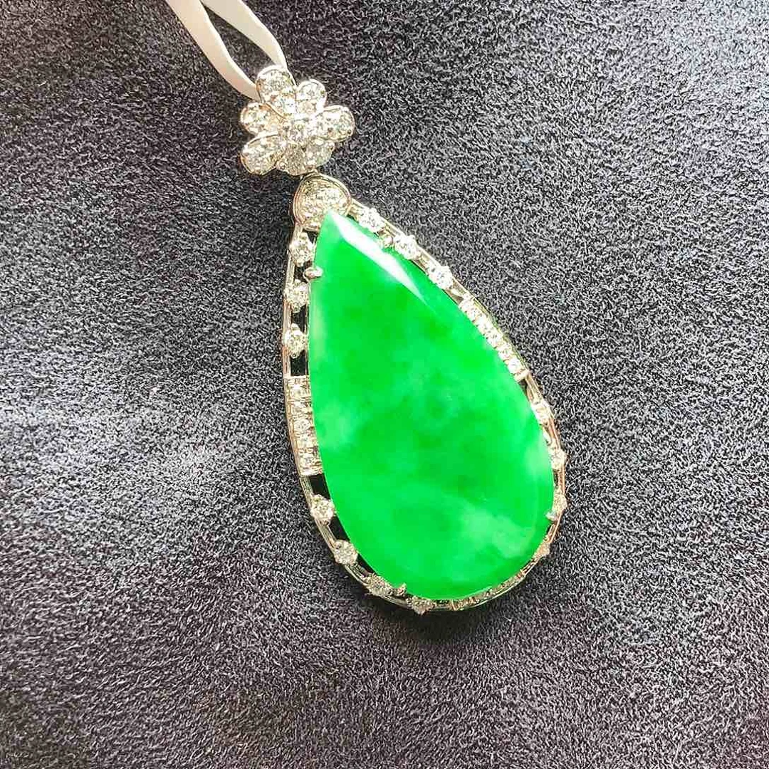 翡翠颈饰铂Pt950镶嵌上新