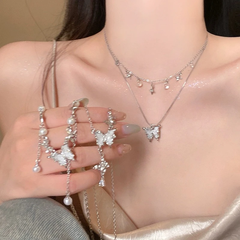 铜合金项链 双层叠戴蝴蝶珍珠流苏项链女款小众高级感锁骨链配饰