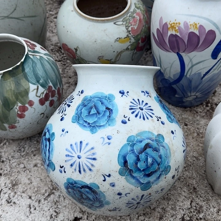 微瑕景德镇陶瓷手工花瓶