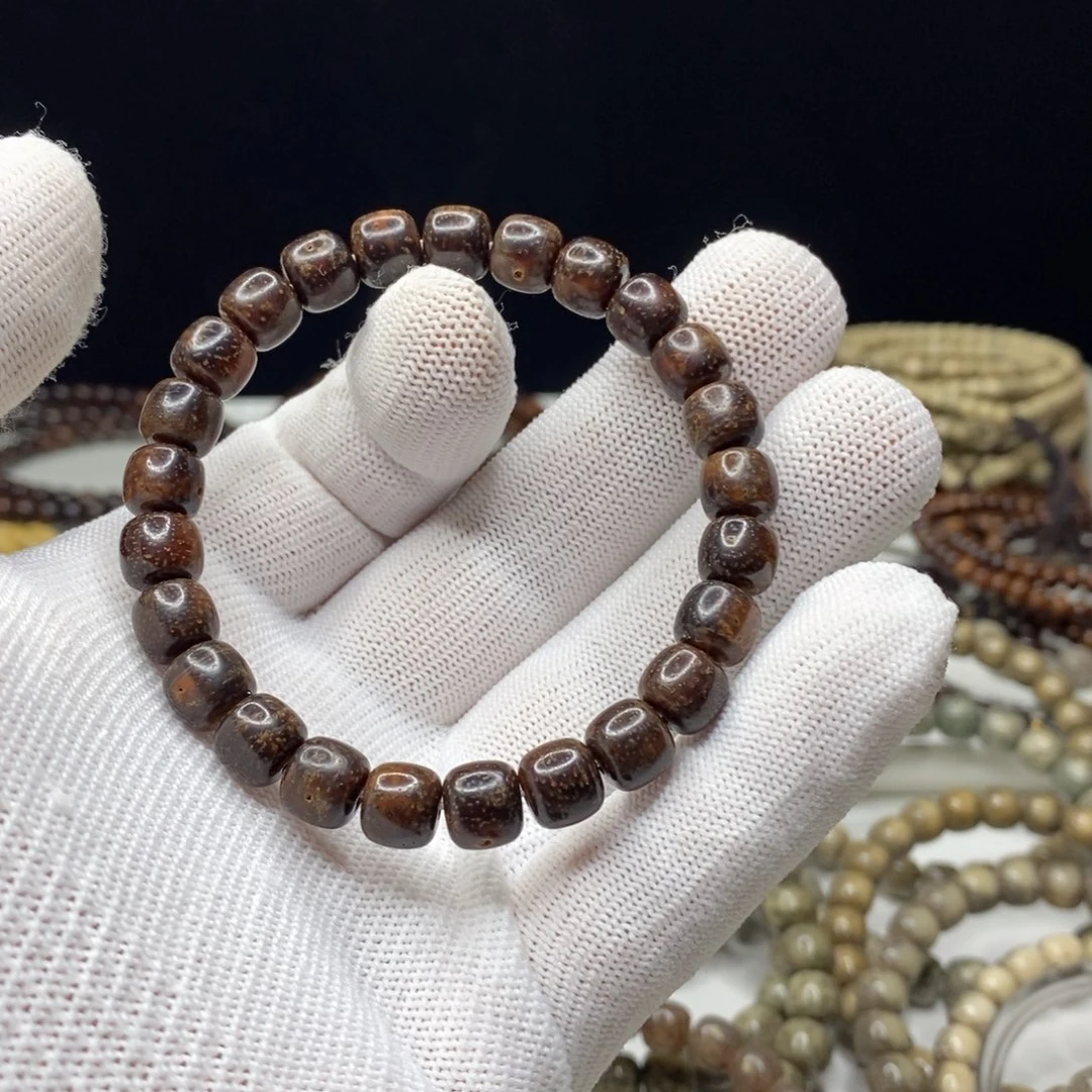 恬***谧手串星月菩提星月菩提8.7黑金