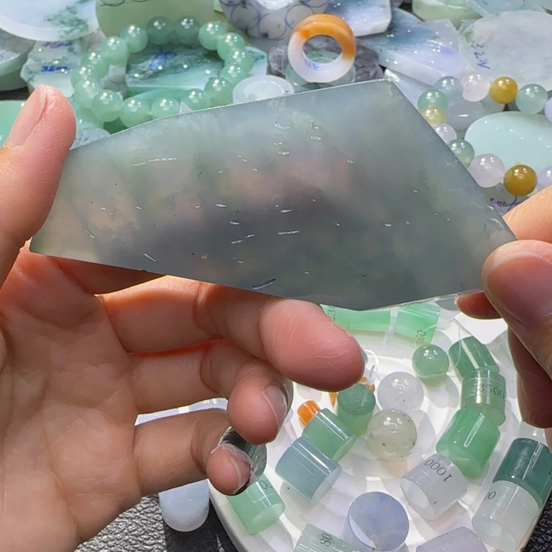 定制翡翠未镶嵌翡翠