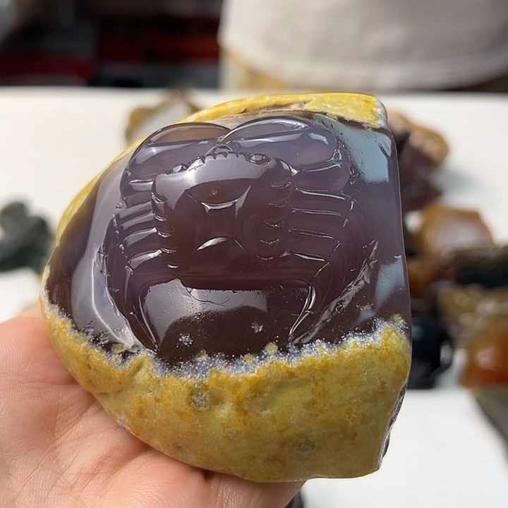 未镶嵌颈饰玛瑙/玉髓