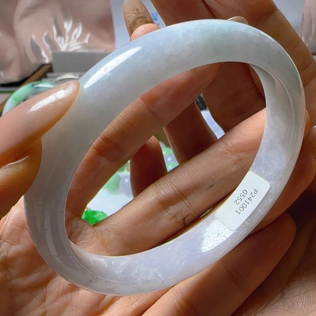 翡翠手镯未镶嵌翡翠50