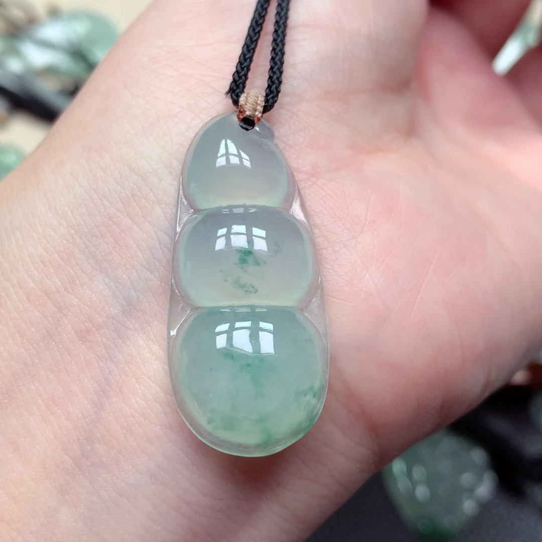 颈饰未镶嵌翡翠豆子
