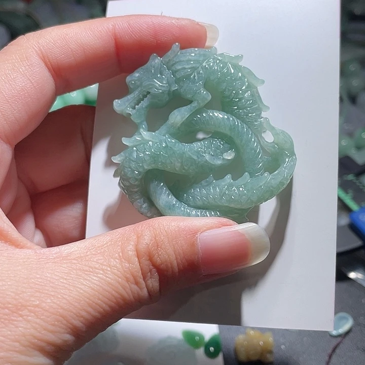 颈饰未镶嵌翡翠天