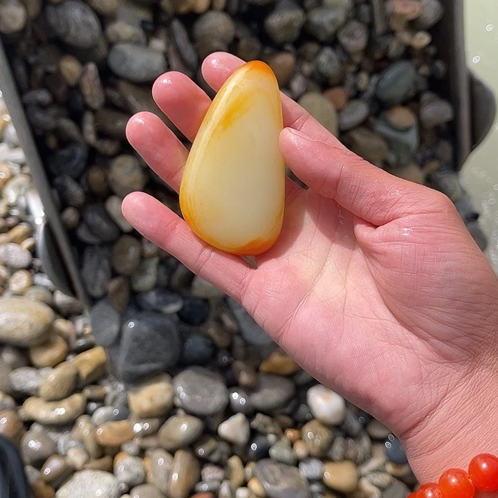未镶嵌和田玉（糖玉）珠宝奇石