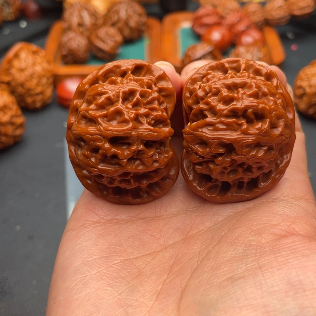 ****。把件文玩核桃宫灯