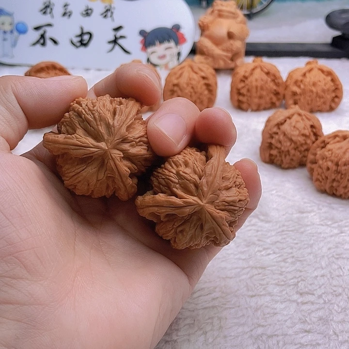 文玩核桃把件小*三棱