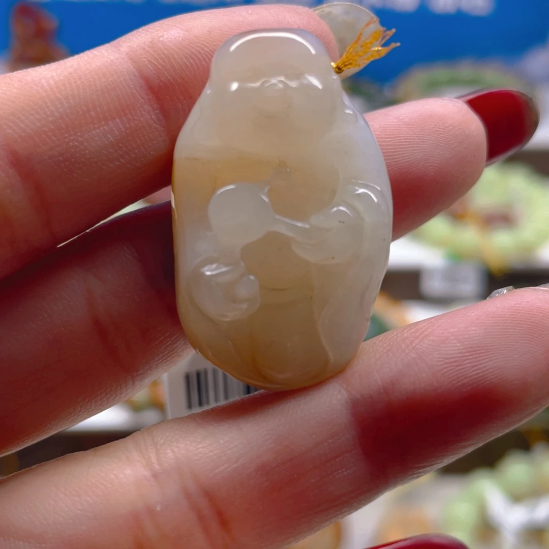 未镶嵌透闪石质玉挂件