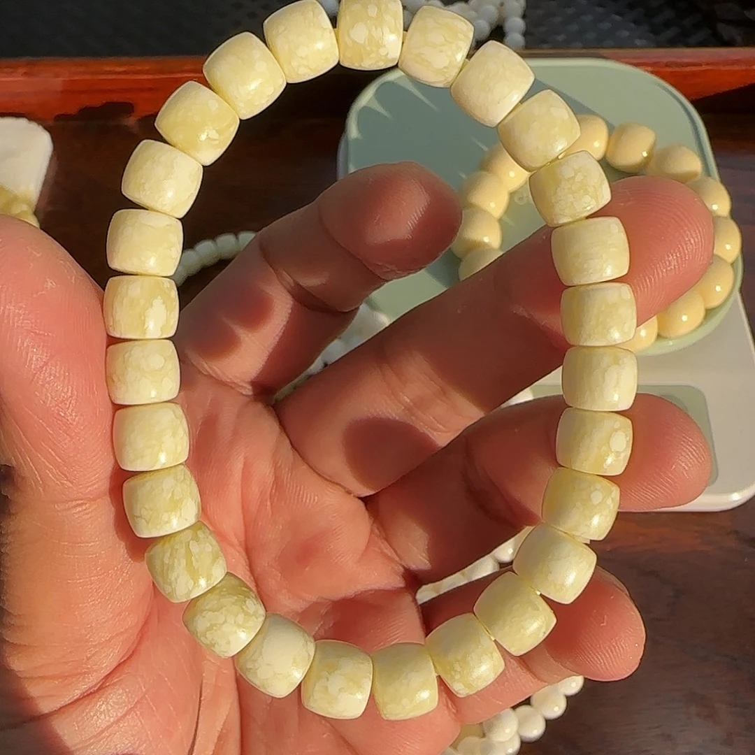 白玉菩提手串8直切雪花