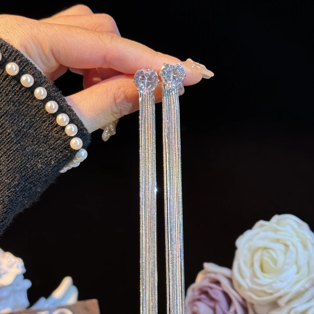 铜合金耳饰 美汐】夸张超闪爱心锆石长款流苏耳环气质轻奢小众耳钉