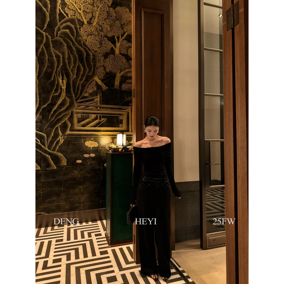 HEYI【圣诞夜曲】露肩蝴蝶结气质上衣双腰头亮片拼接西装裤两件套